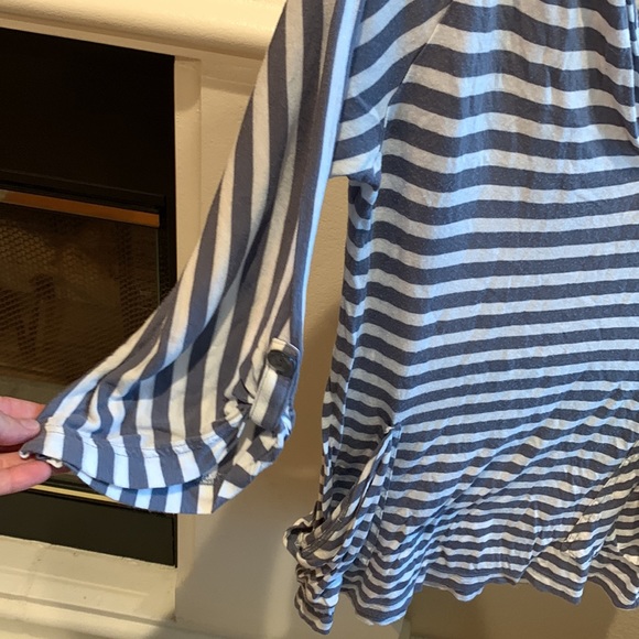 BR long 3/4 sleeve shirt size small - Picture 2 of 4